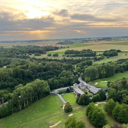 Golf & Hotel De Falnuee Mazy Exteriér fotografie