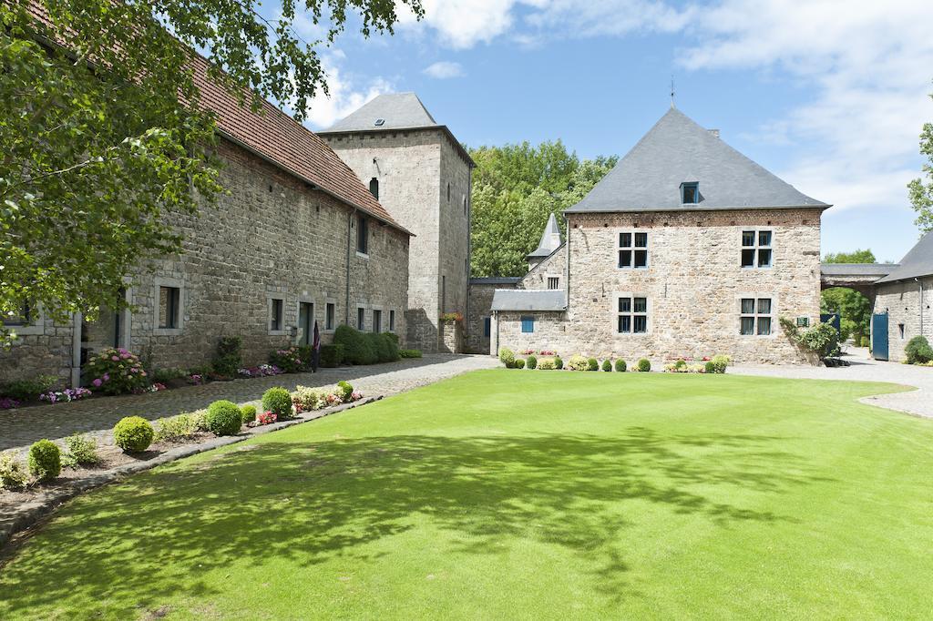 Golf & Hotel De Falnuee Mazy Exteriér fotografie