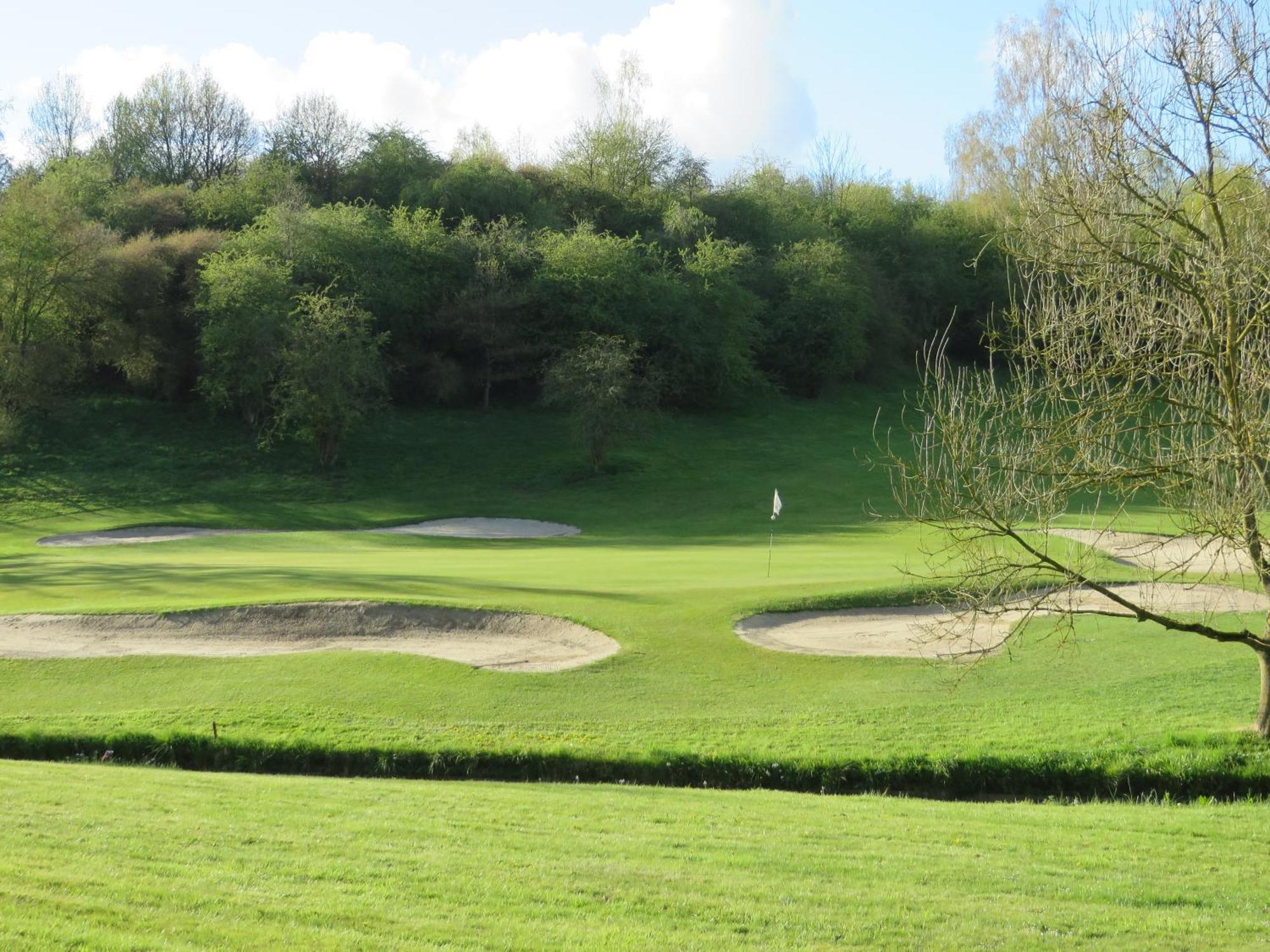 Golf & Hotel De Falnuee Mazy Exteriér fotografie